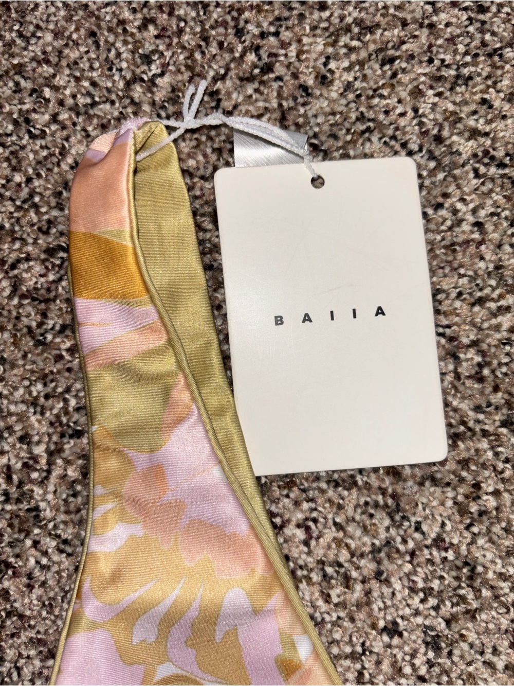 BAIIA NWT One-Shoulder Floral Bikini Top in Reversible Bermuda  Print Swim top 6 - Picture 2 of 5